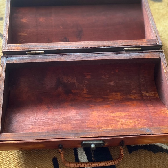 Wooden Clutch - Picture 5 of 7